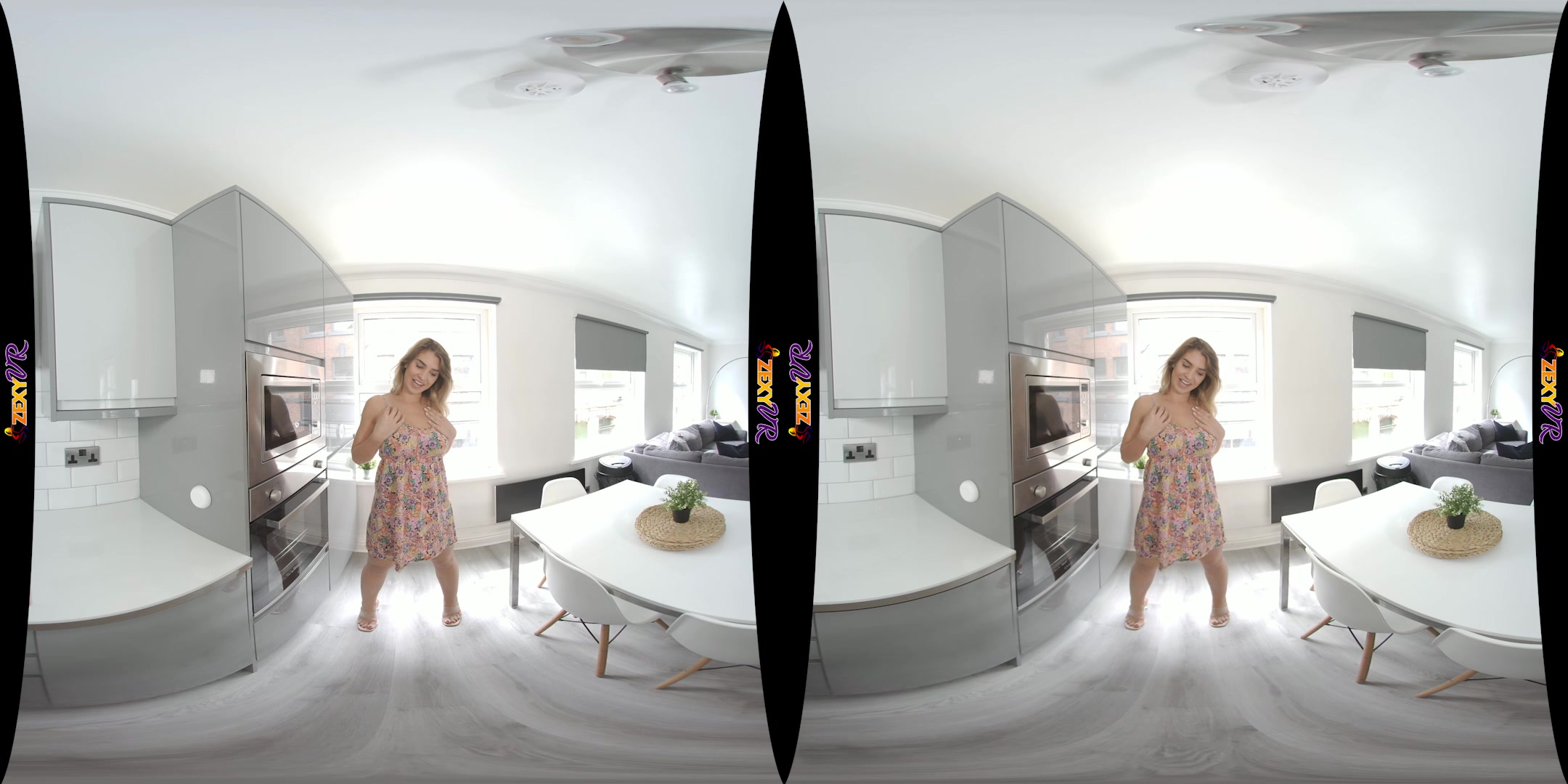 Sunny Striptease featuring Katie Louise - ZexyVR