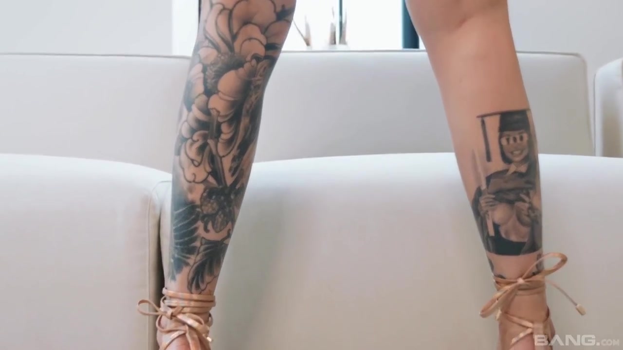 Hot Tattoed Babe Iamhely Stuffs Her Pussy With A Big Dildo Just For You