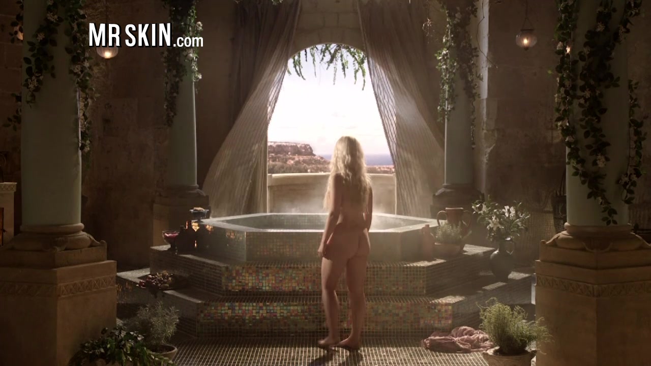 Terminator Star Emilia Clarke Says Hasta La Vista to Her Clothes - Mr.Skin