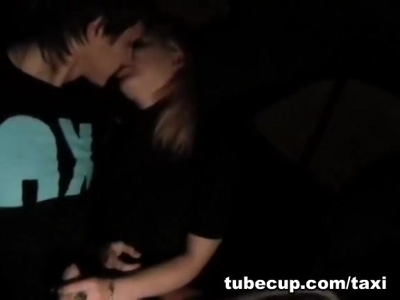 Raunchy fucking on the taxi back seat
