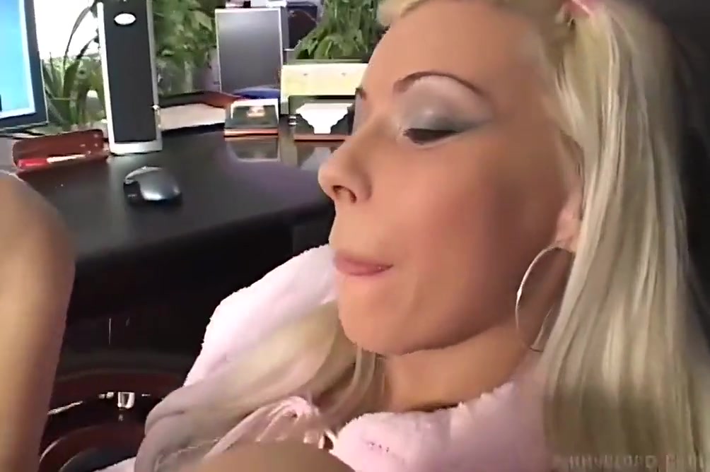 Takes Deep Fucking In Her Pussy - Nikky Blond