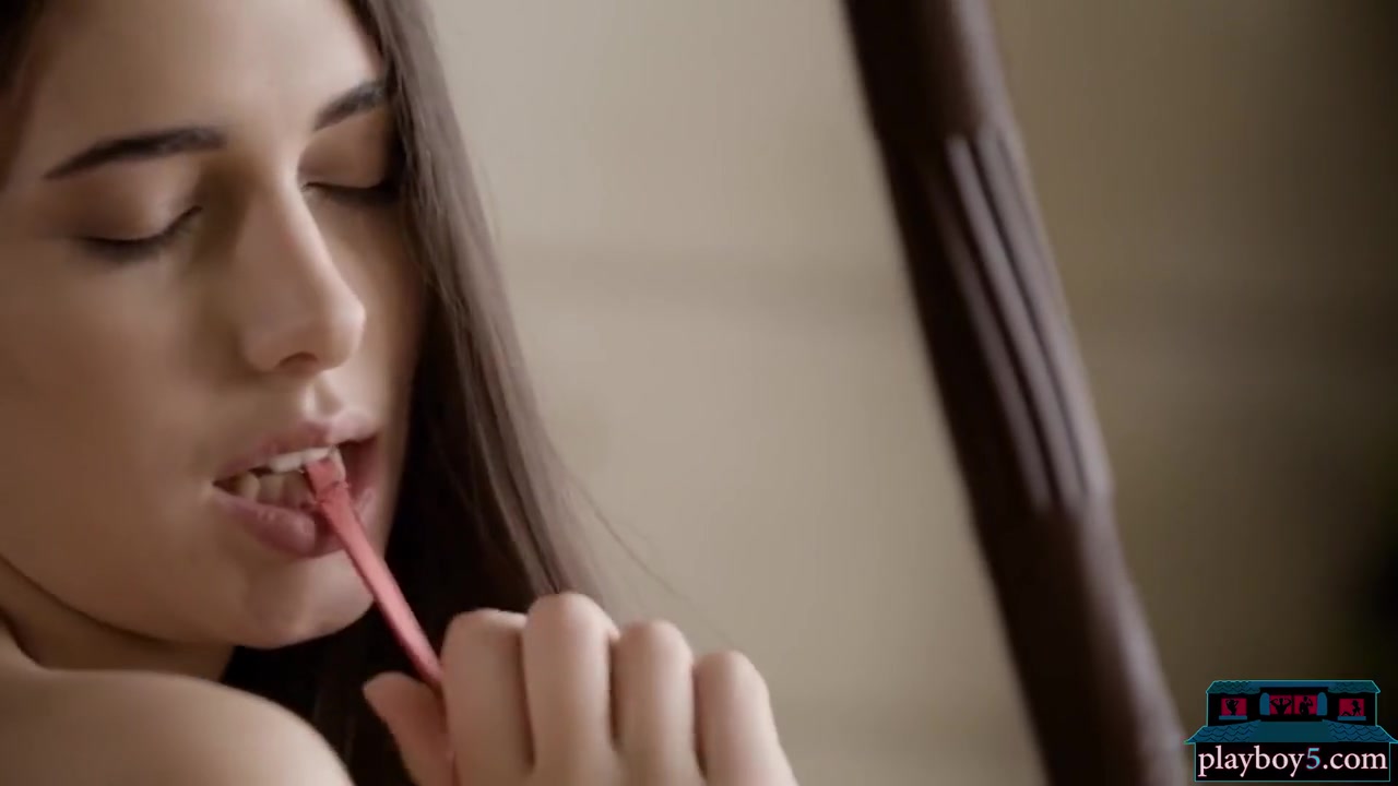 Arab teen 18+ Beauty Teams Up With For This Softcore Video - Katrine Pirs And Katrin E