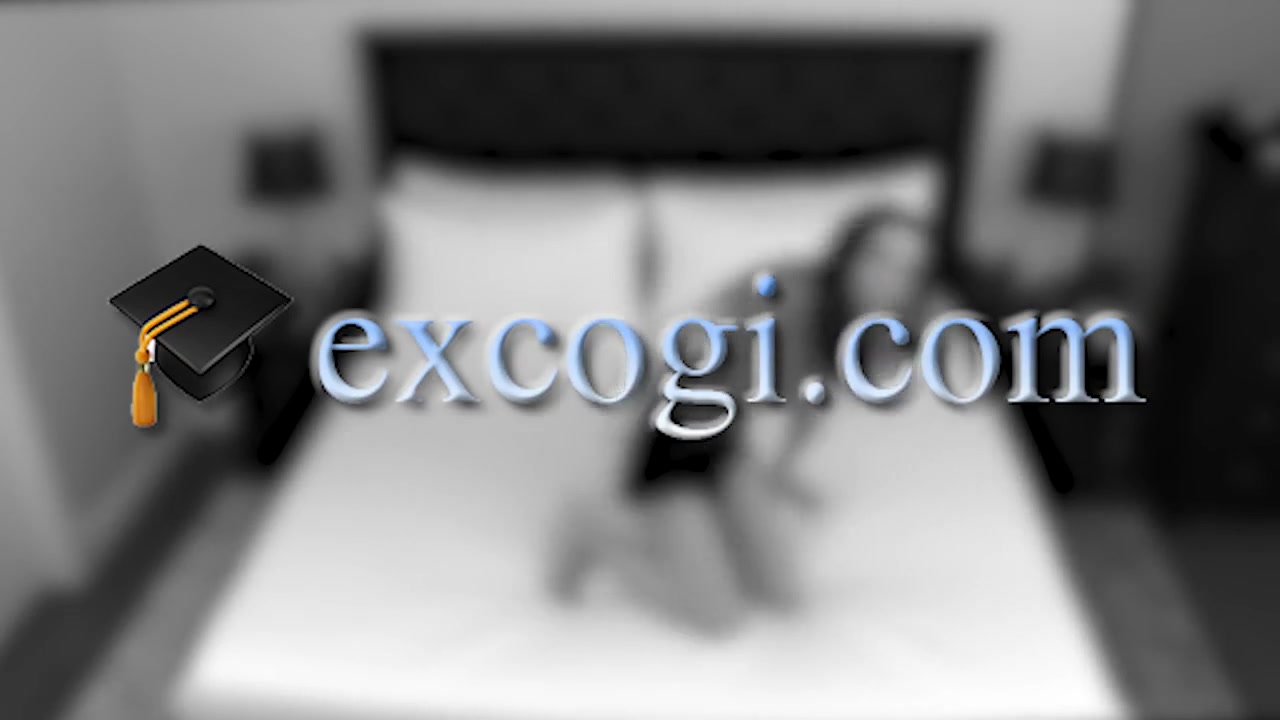ExCoGi - Lena Ashworth