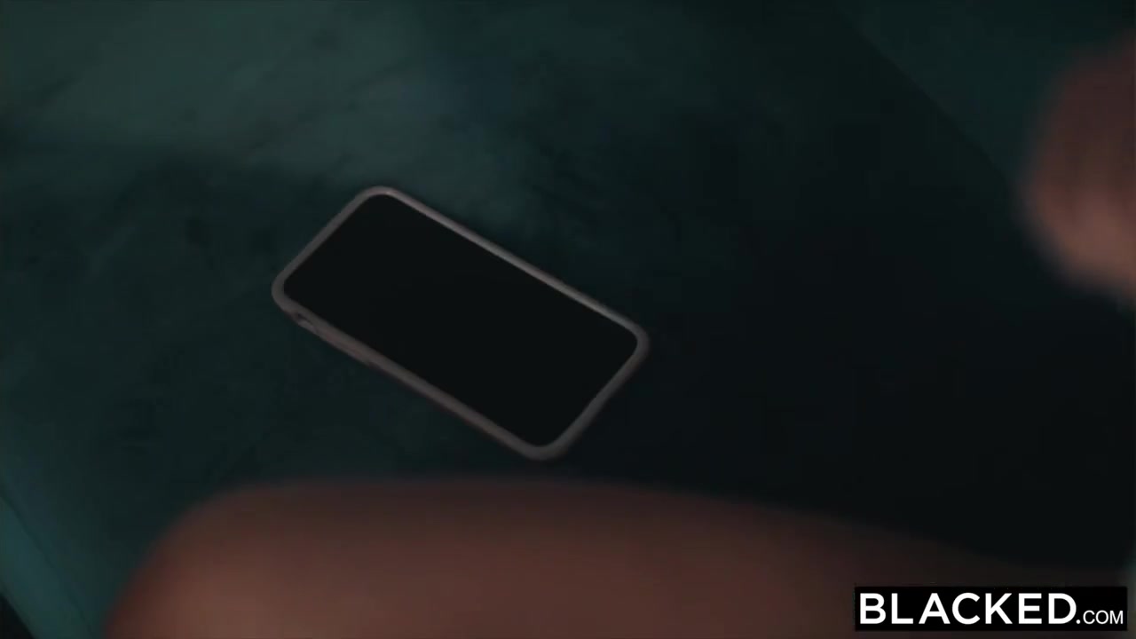 BLACKED teen 18+ Hooks Up With BBC And Freaks Out BF!