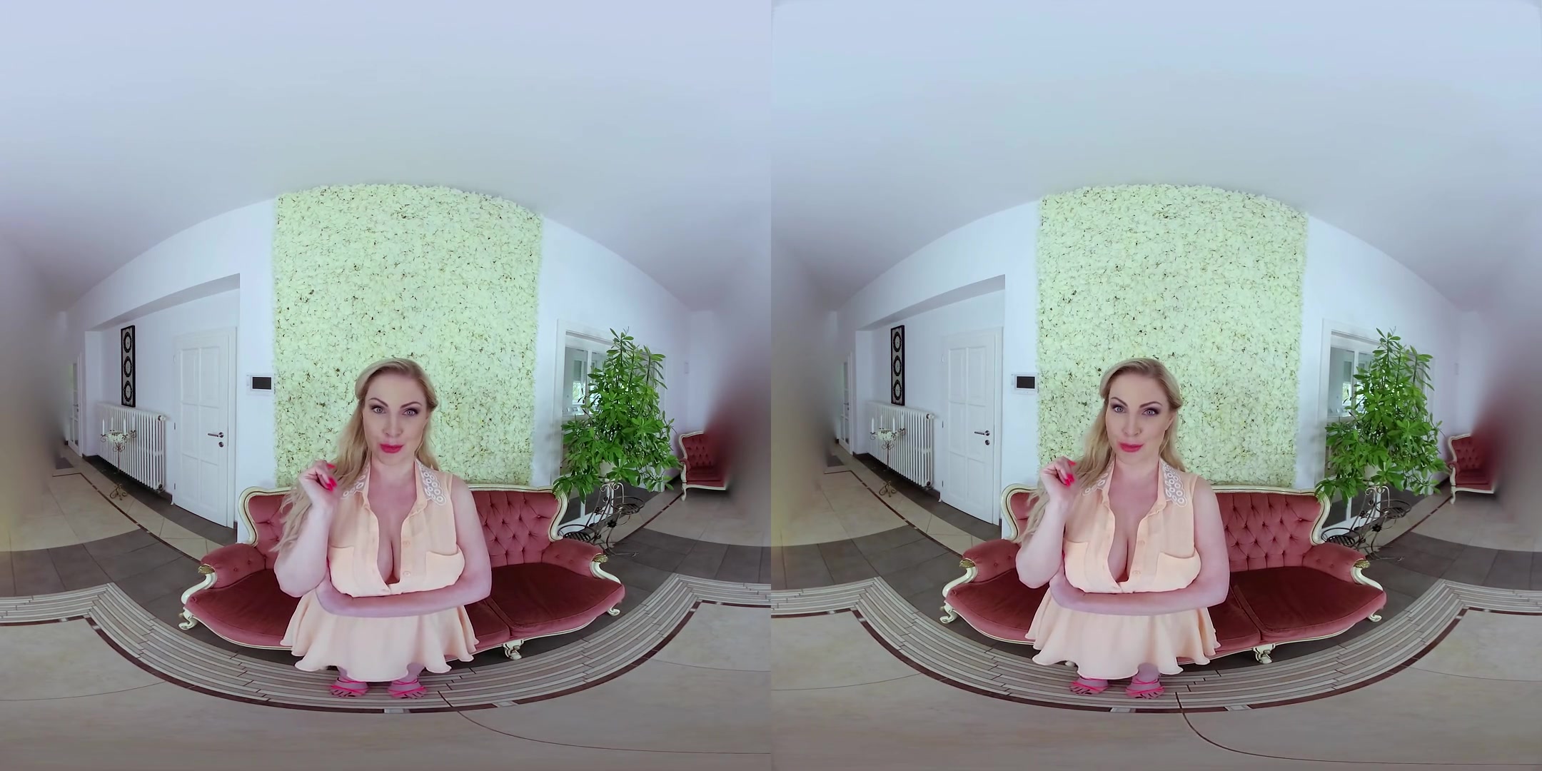Georgie Lyall in She'll Tell You How to Come - CzechVRFetish