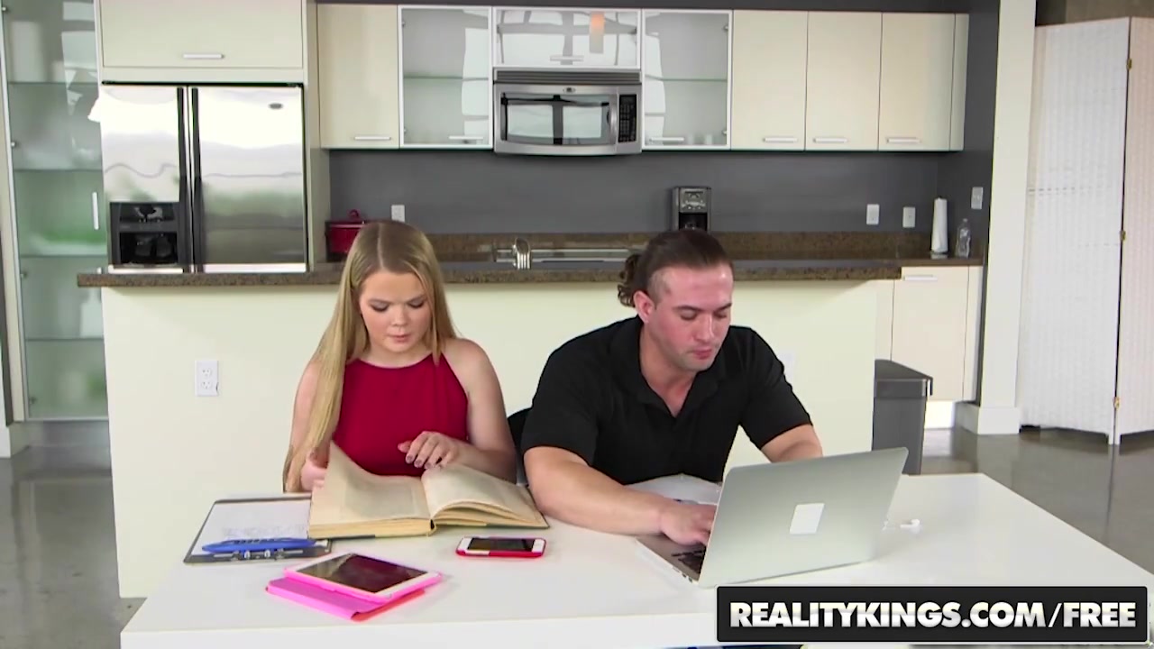 RealityKings - Sneaky Sex - Lexxxus Adams, Nina Dolci, Tarzan Sneaky MI - Sexy Crawler