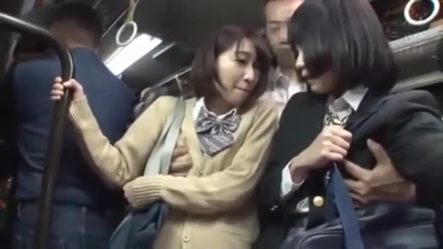 04944,A bitch is fully exposed during sex!
