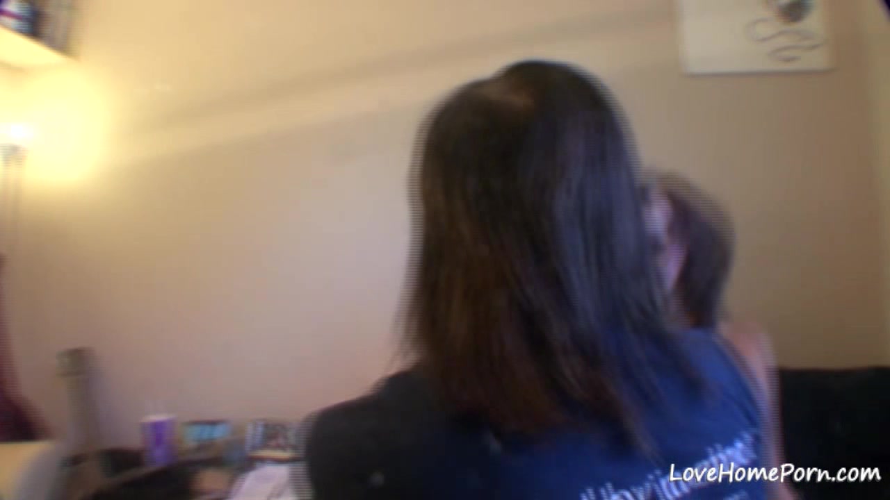 Babe riding her horny man and moaning loudly