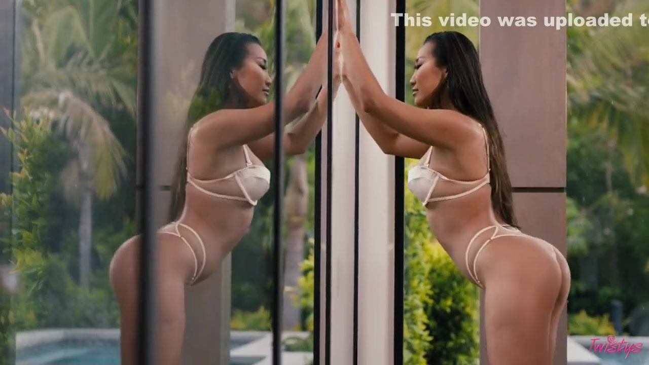 Lustful Solo Finger Fun Clip - Asian Milf And Jennie Rose