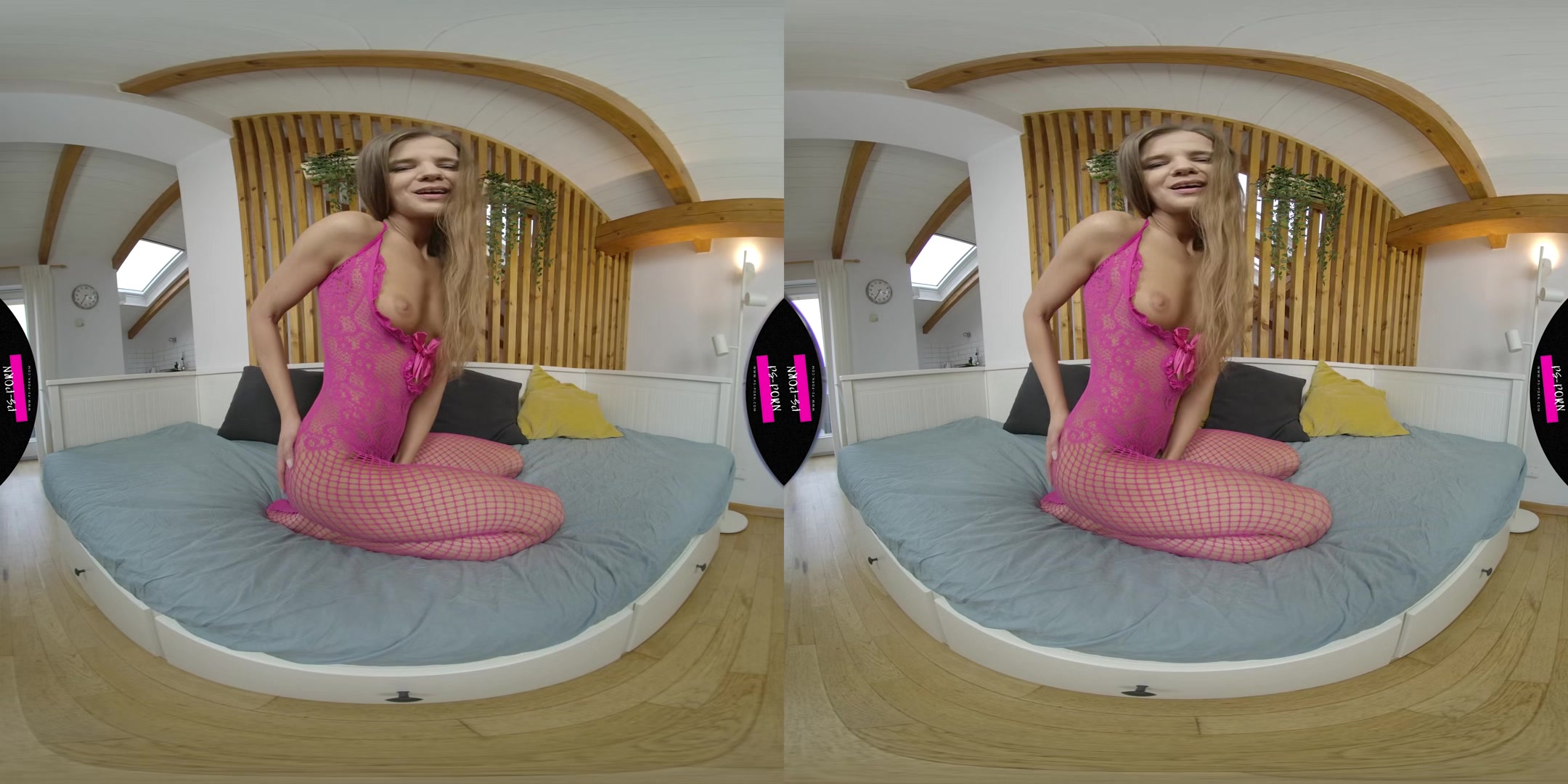Sarah Masturbates Her Pussy - Ps-Porn