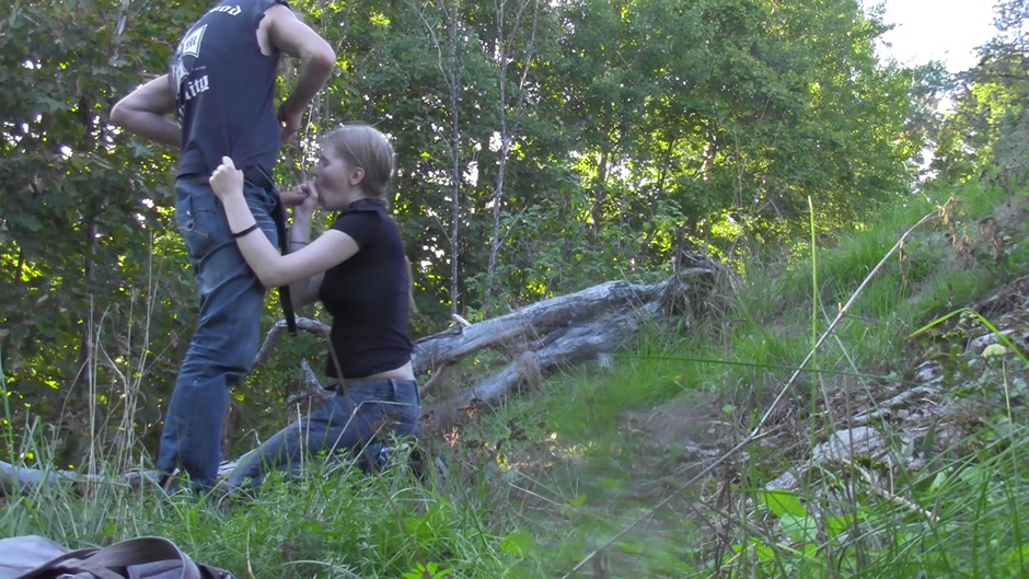 I tear my hot girlfriend’s pantyhose and drill her beaver