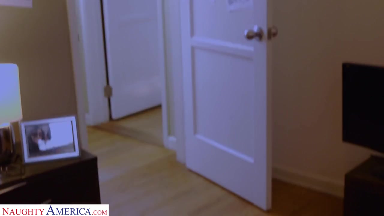 April O'neil Fucks For College - CollegeSugarBabes