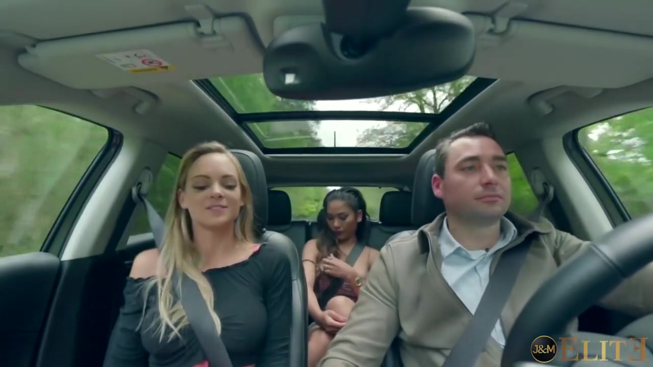 Tiffany Leiddi And Polly Pons - Horny Threesome