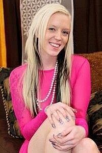 Watch Goldie Loxxx videos