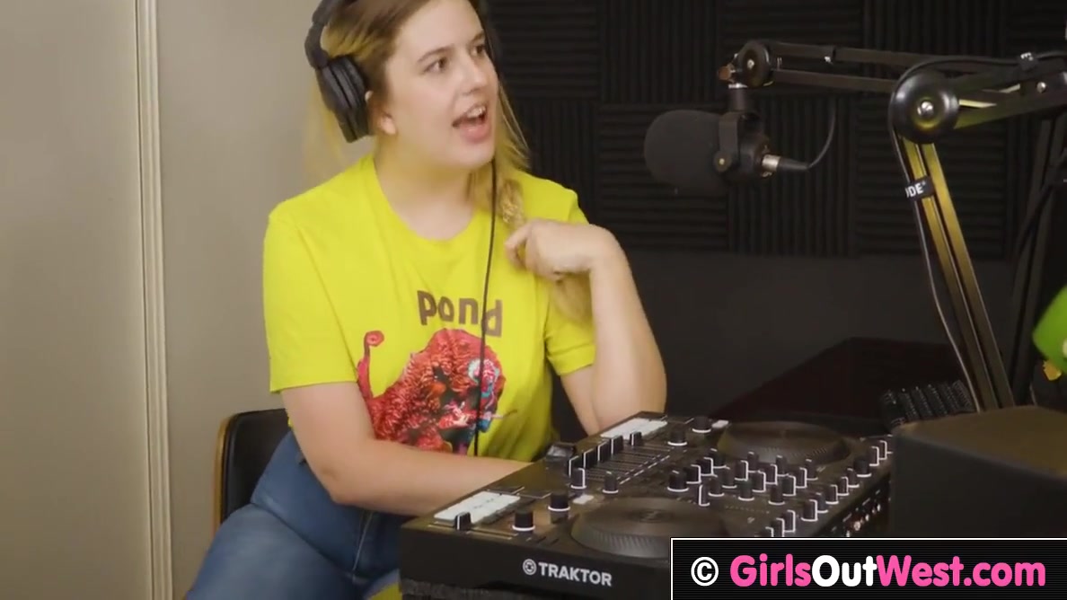 Chubby Busty Girl Licks Hairy Pussy And Ass In The Studio