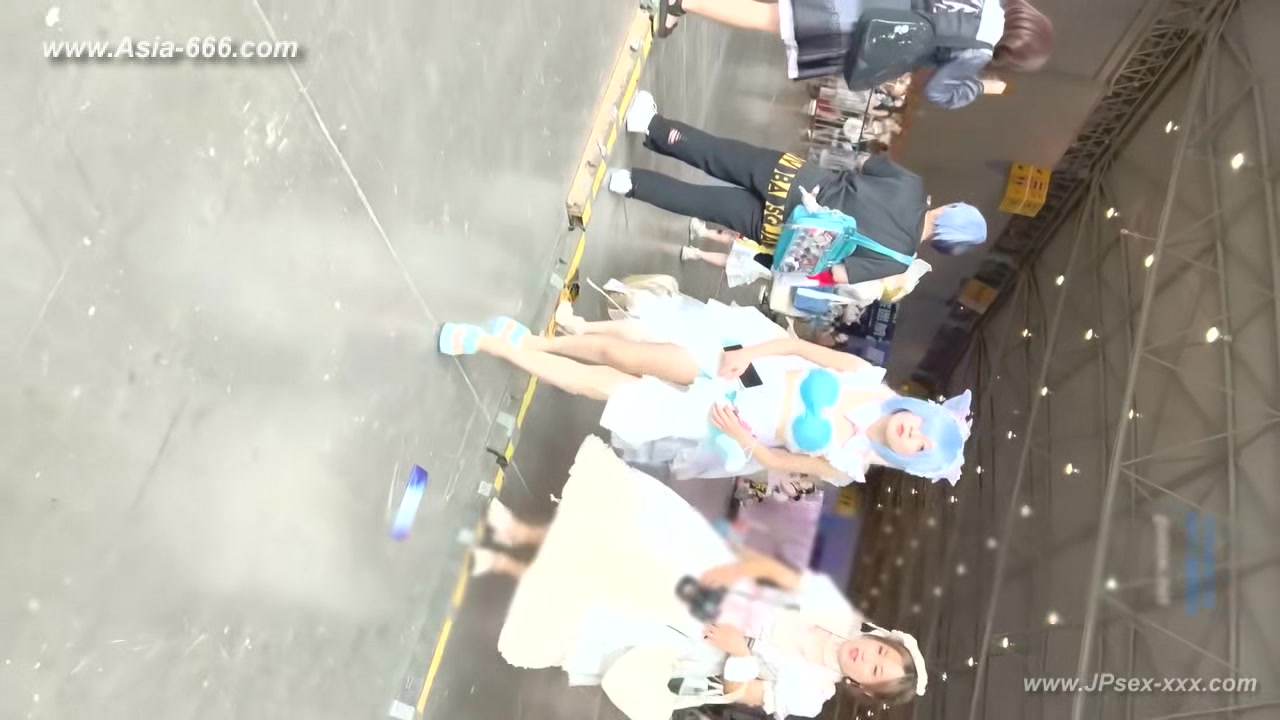 peeping chinese amateur upskirt.212