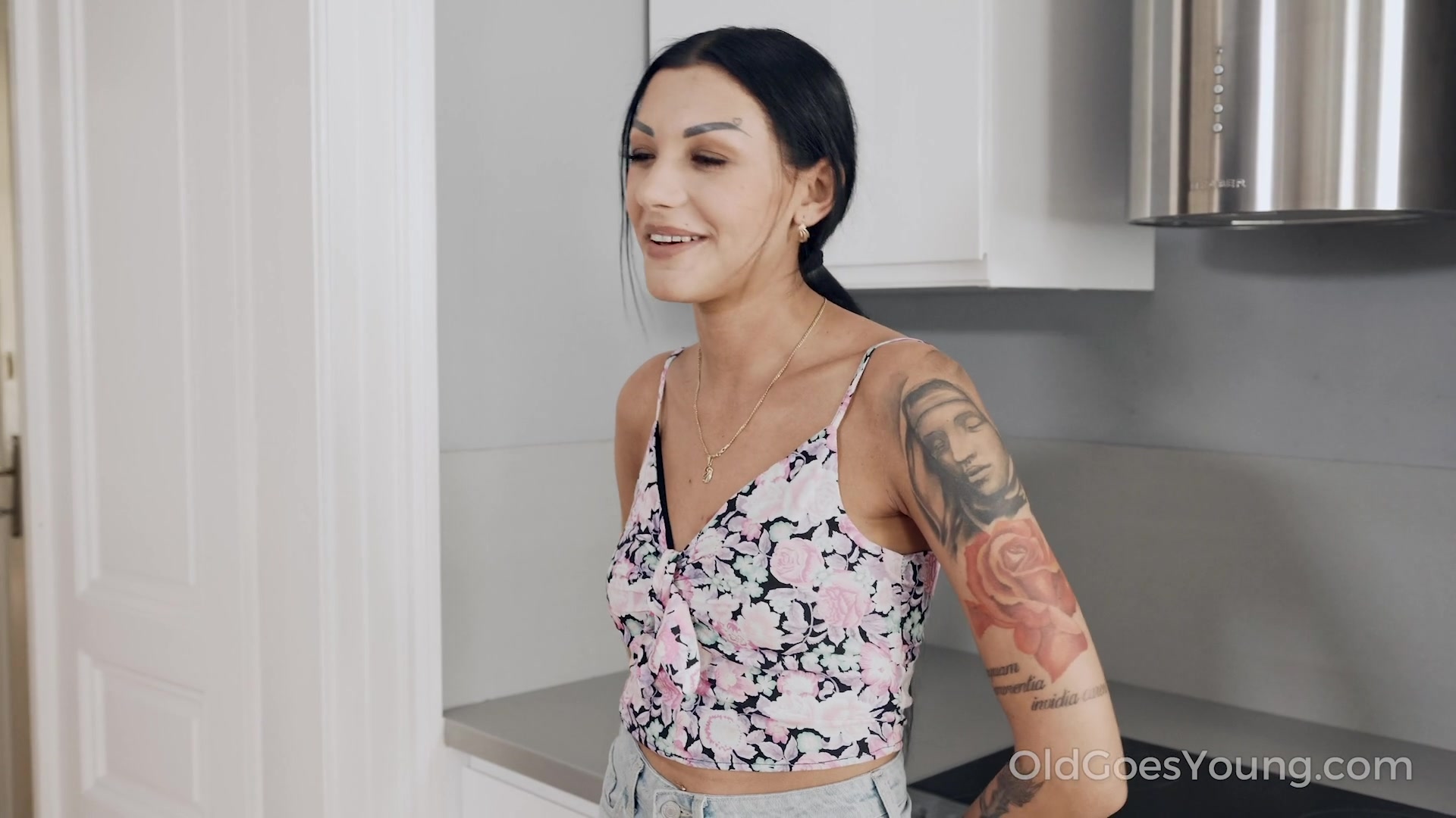 Sweet brunette asks her experienced neighbor for help