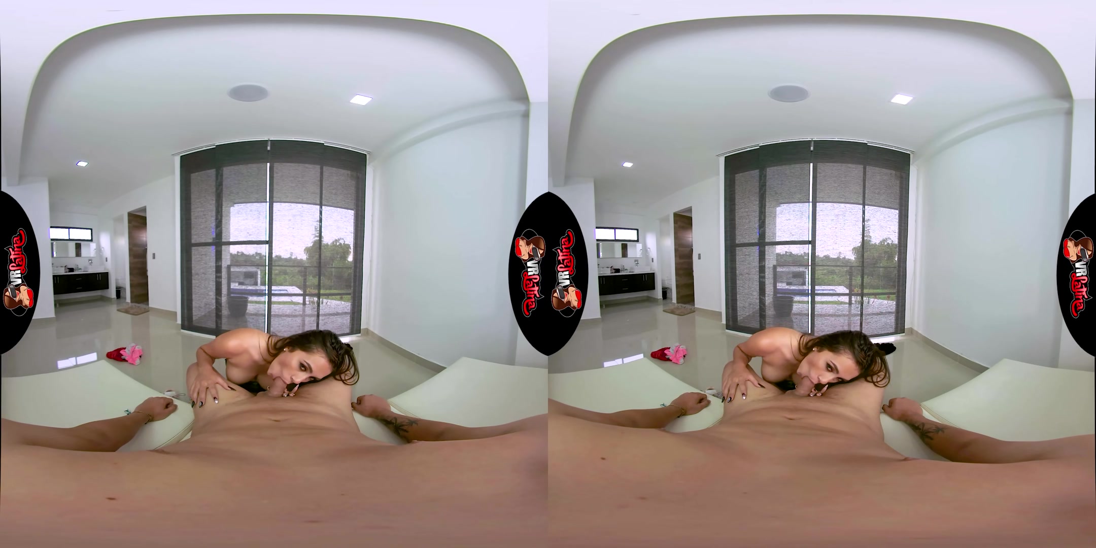Roommate Rumble - VRLatina