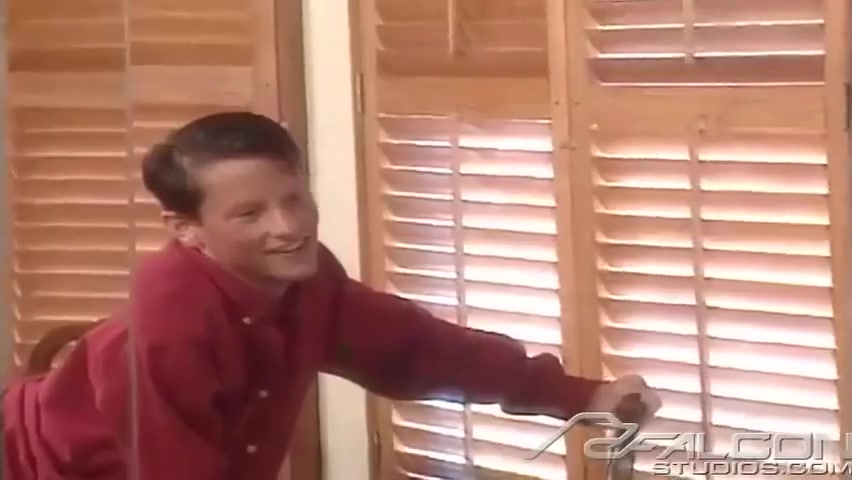 A Tale Of Two Twinks In Heat