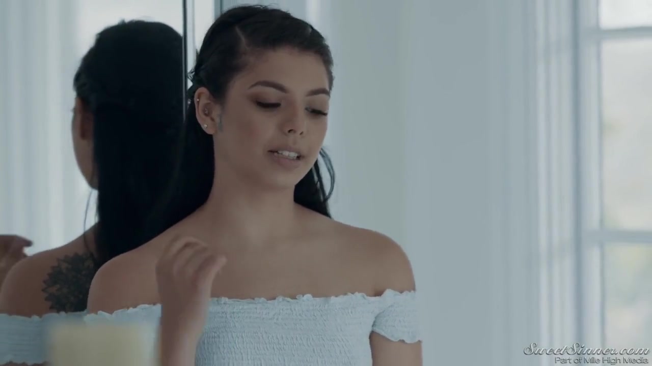 Gina Valentina And Ryan Driller In Babysitter13 - Ginas New Vibrator Gina