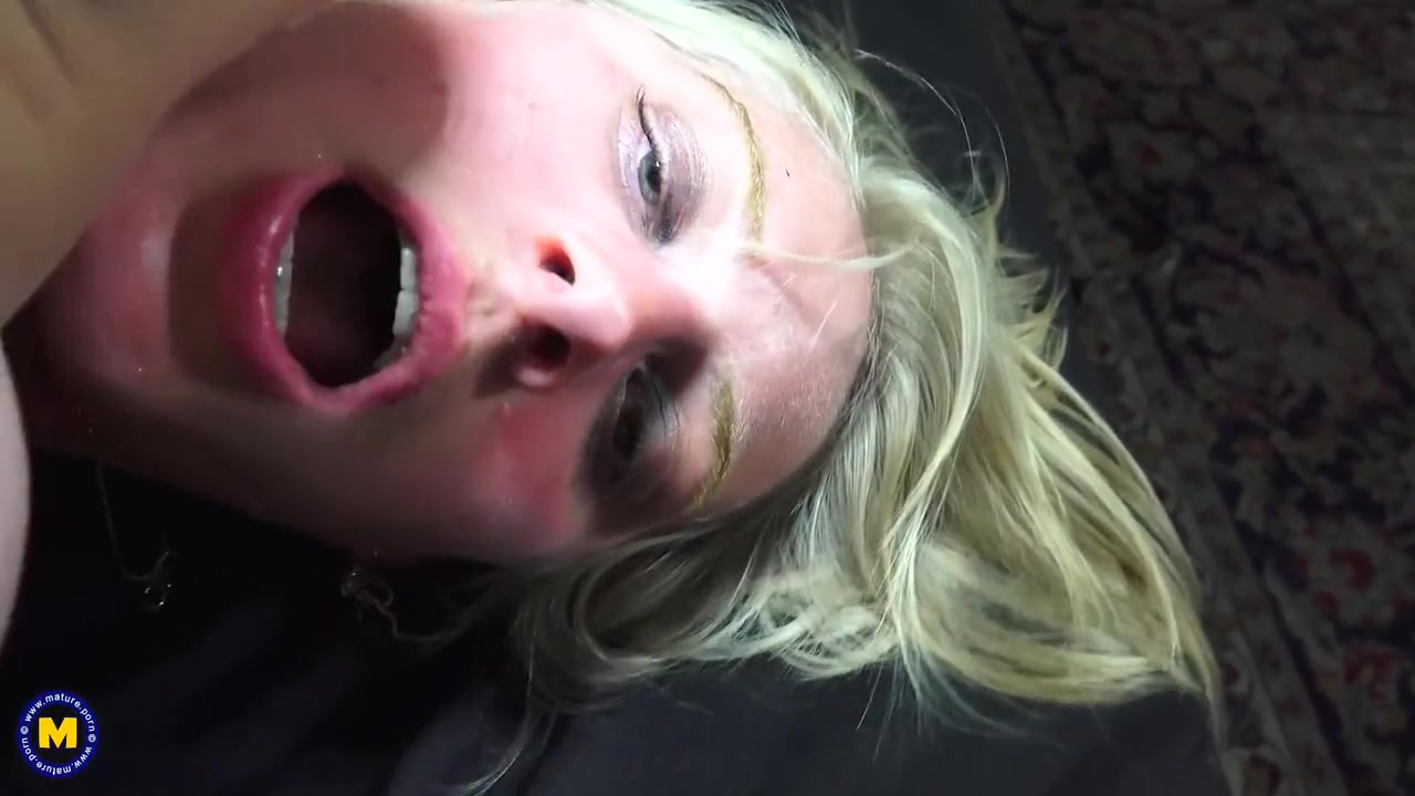 Damn Hot Busty Milf Suck And Fuck Big Cock In Pov