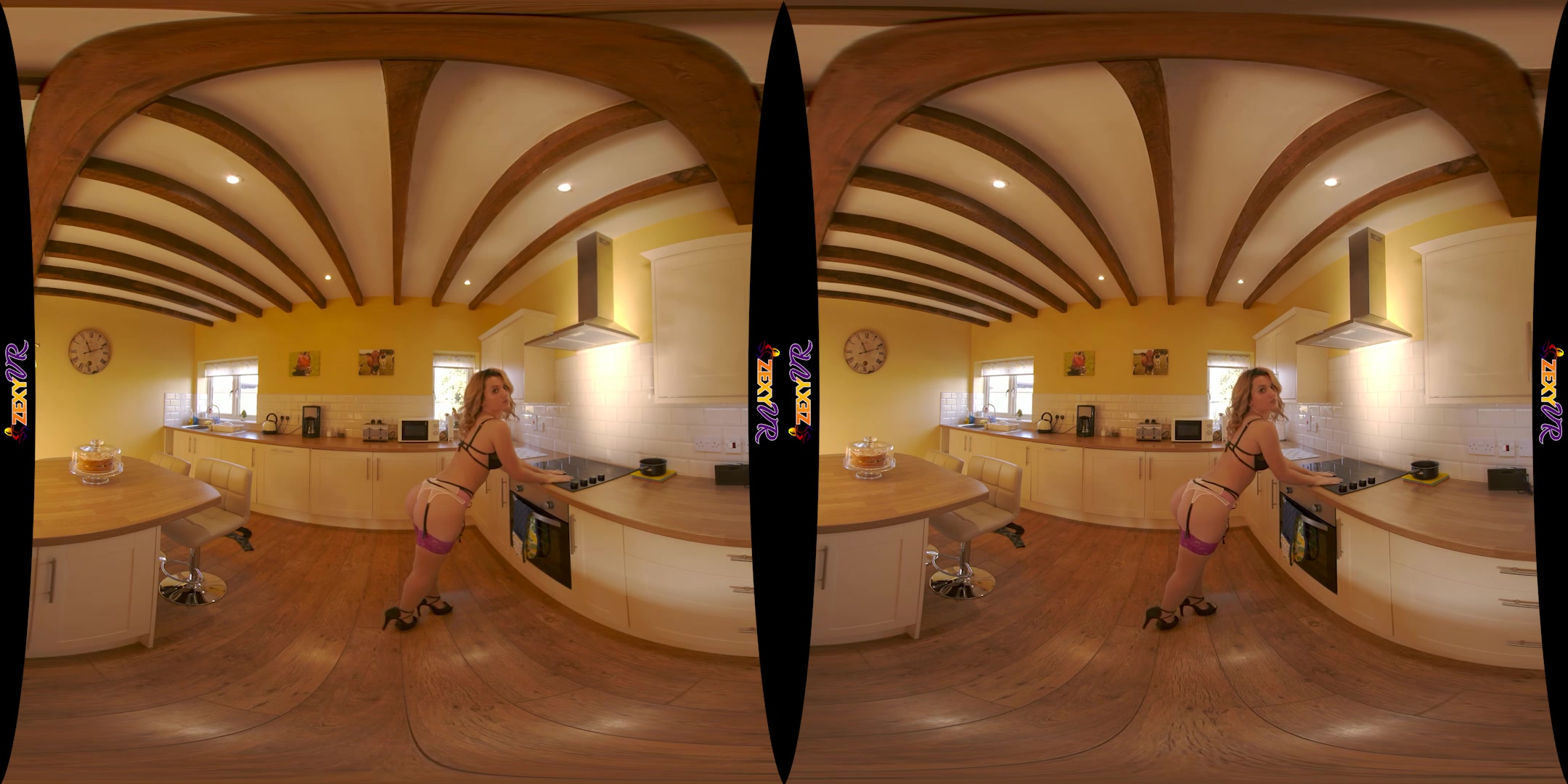 Enjoy My Strip featuring Chelsea Essex - ZexyVR