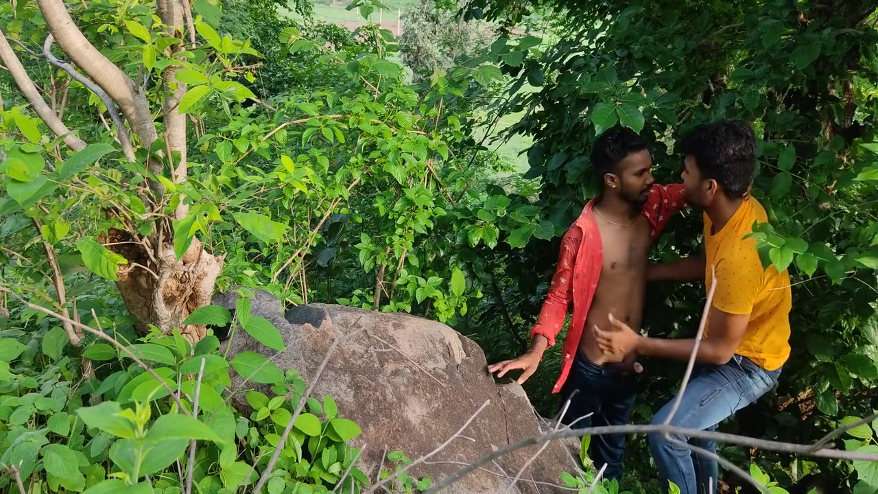 We Had Gone To The Forest With High Hopes But Babu Comes To Know That Some Man Was Watching Us Having Sex So We Run Away!!!