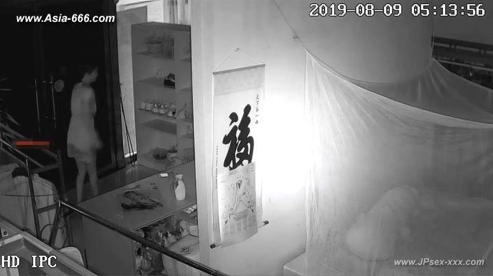 Hackers use the camera to remote monitoring of a lover's home life.383