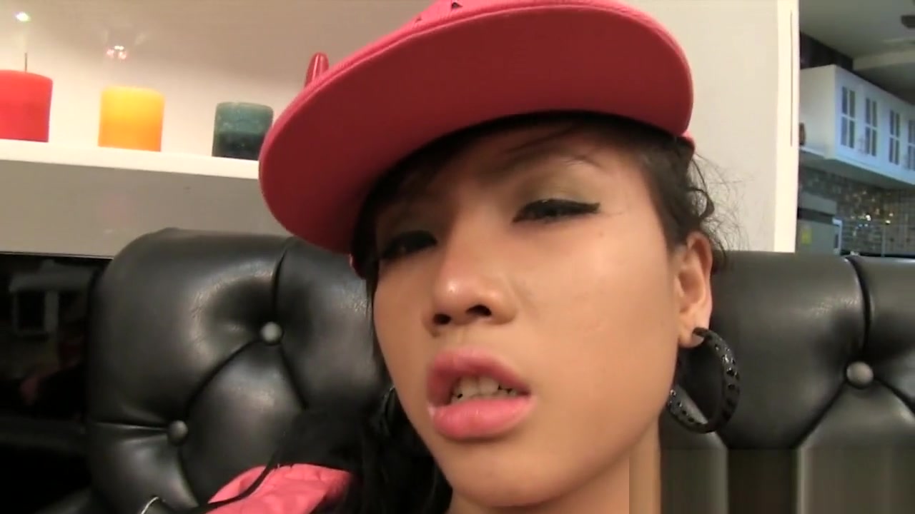 Thai Ladyboy Luktan Cums