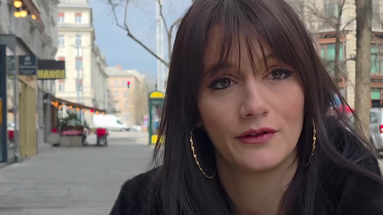 Marie lets go completely in an unbridled threesome! - Jacquie et Michel TV