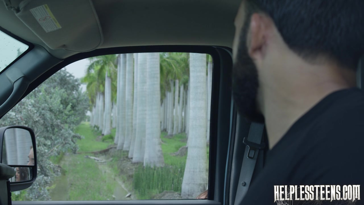 Helpless teens 18+ Jessa Blue - Chased And Chained
