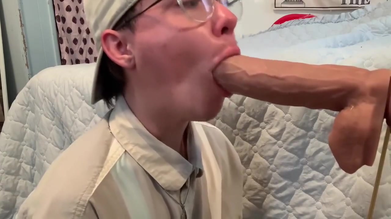 Pov: Trans teen 18+ Virgin Sucks Your Dick