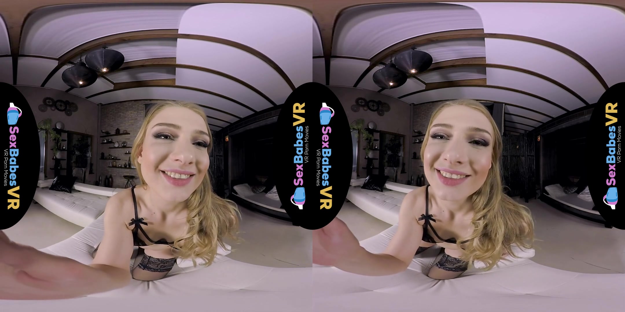 Lucy Heart in Secret Love - SexBabesVR