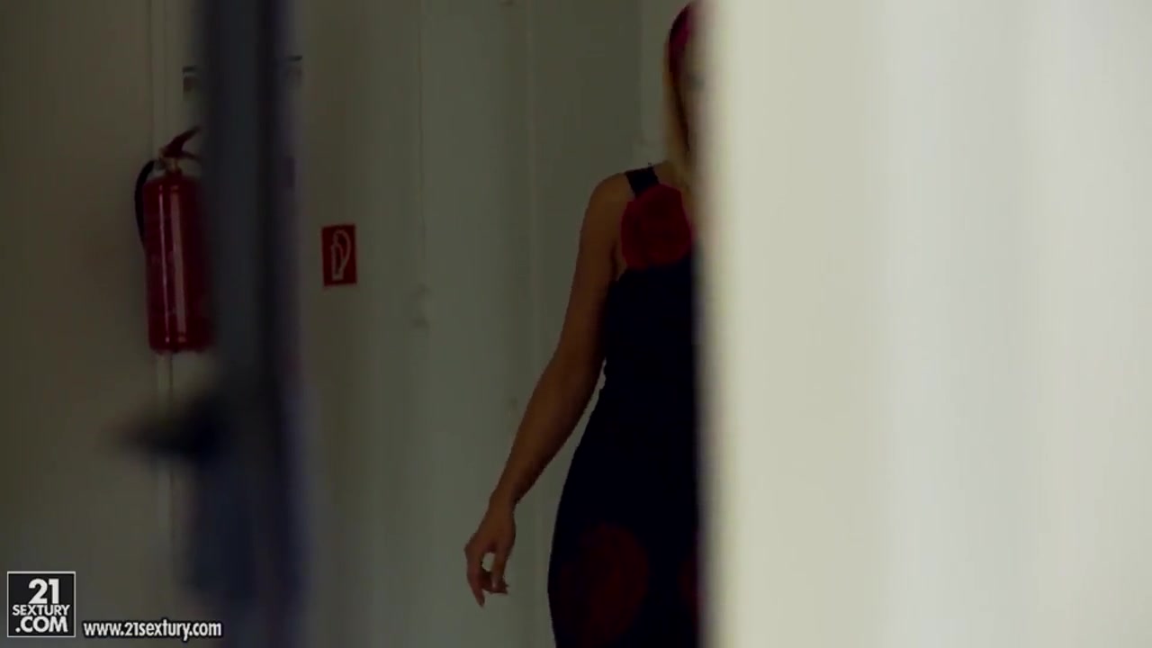 Hot girls Chary Kiss and Nikky Thorne having an audition and fighting