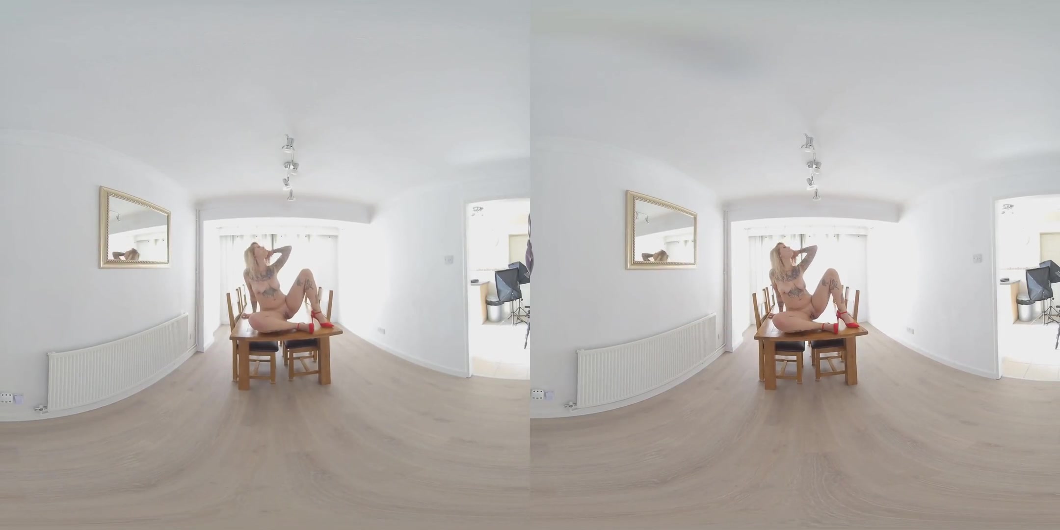 Tammy, Blowing The Photographer - Blonde Amateur with Tattoos POV Blowjob