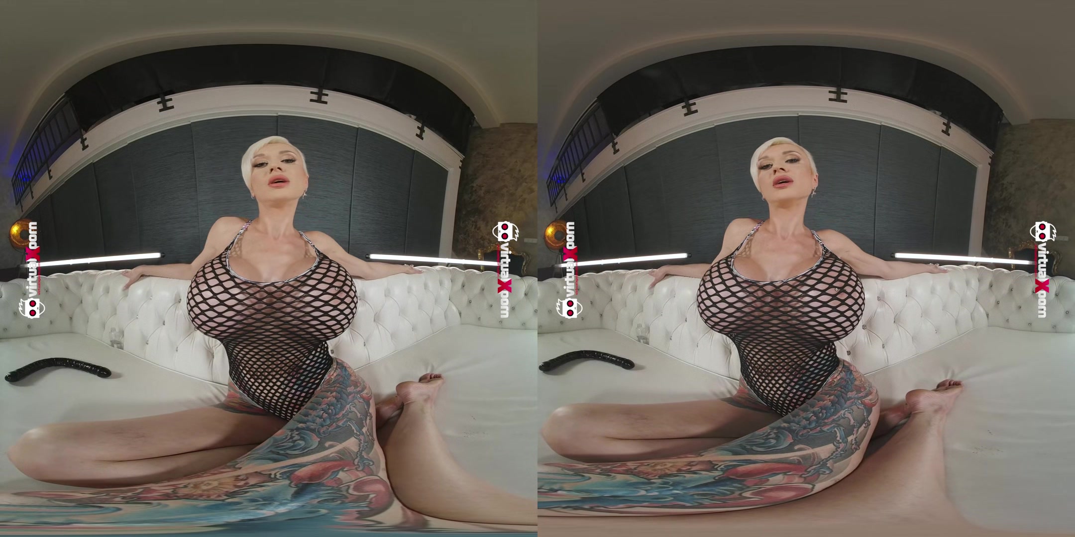 Oiled Tanya Mastrubating Her Holes