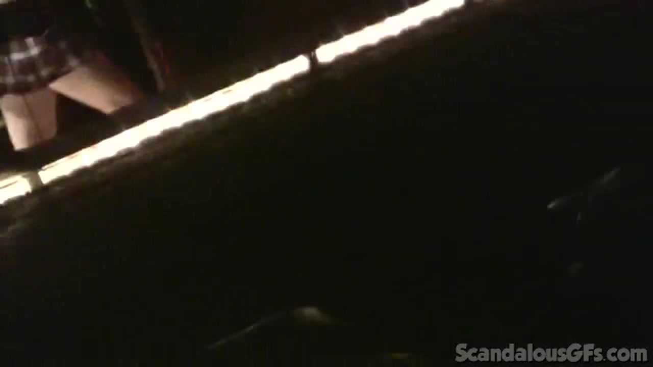Pole dancing amateur girlfriend