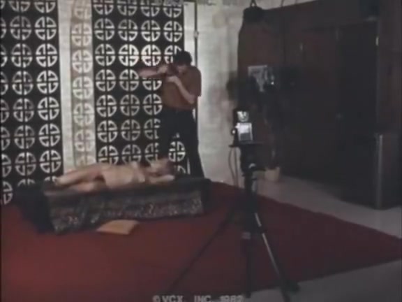 John Holmes, Cyndee Summers, Suzanne Fields in vintage sex clip