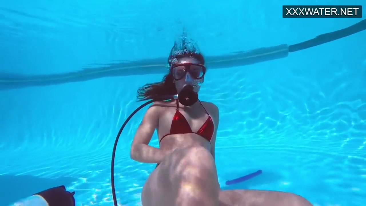 Hungarian Pornstar Lana Tanga Orgasming Underwater