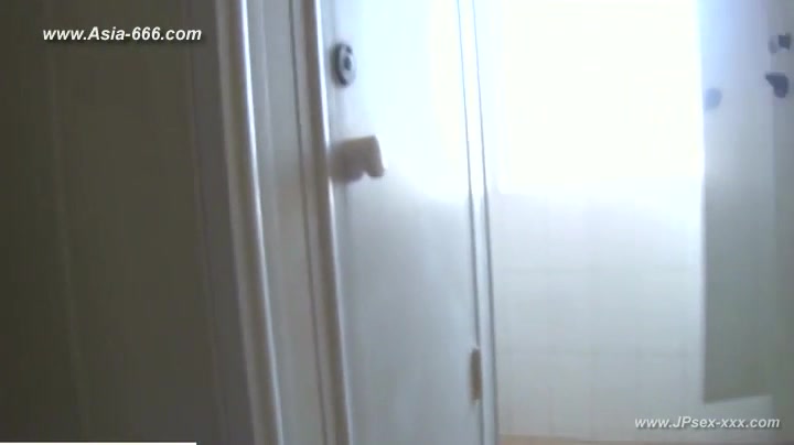 chinese girls go to toilet.78