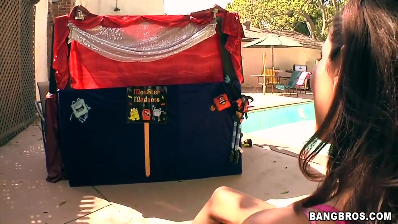 Massive cock puppet show for a sexy exotic babe