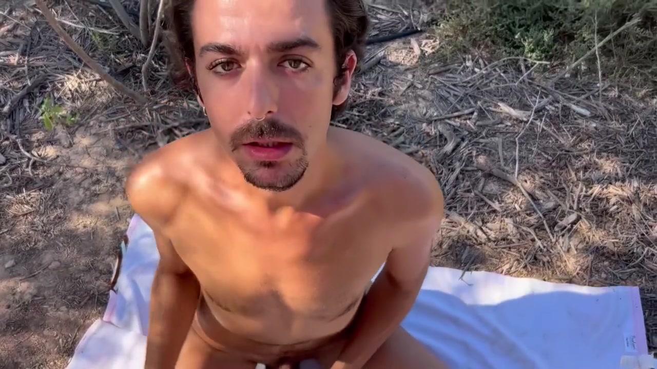 Hot Gay Couple Has Sex In The Woods