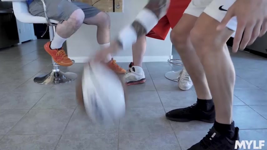 Scoring A Sporty MILF - MYLF
