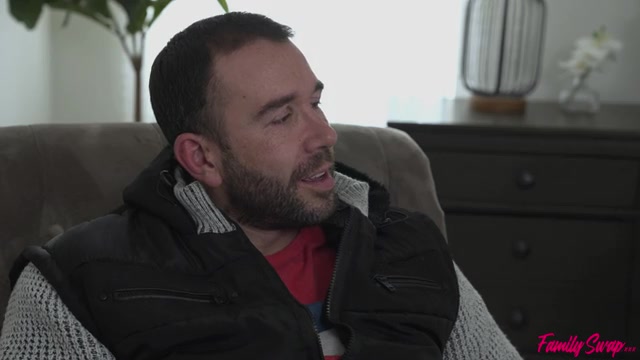 Dont Let Swapsis Feel Left Out - S6:E8 - Nubiles-Porn