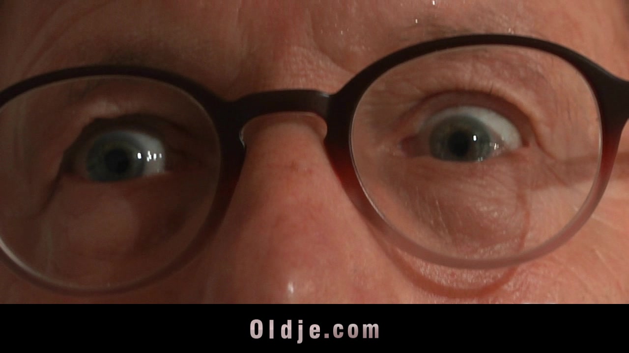 65 years old grandpa fucking a teeny blonde