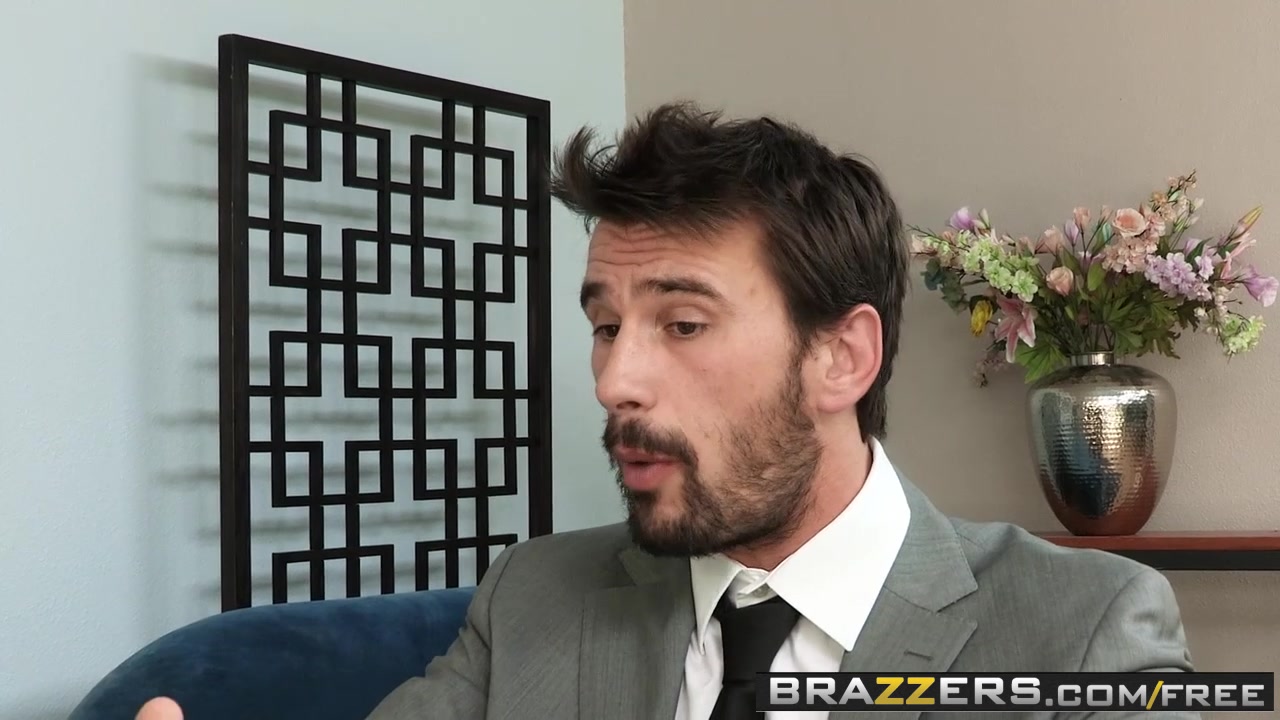 Brazzers - Step mommy Got Boobs - Diana Prince Manuel Ferrara - My Step mom The Hooker