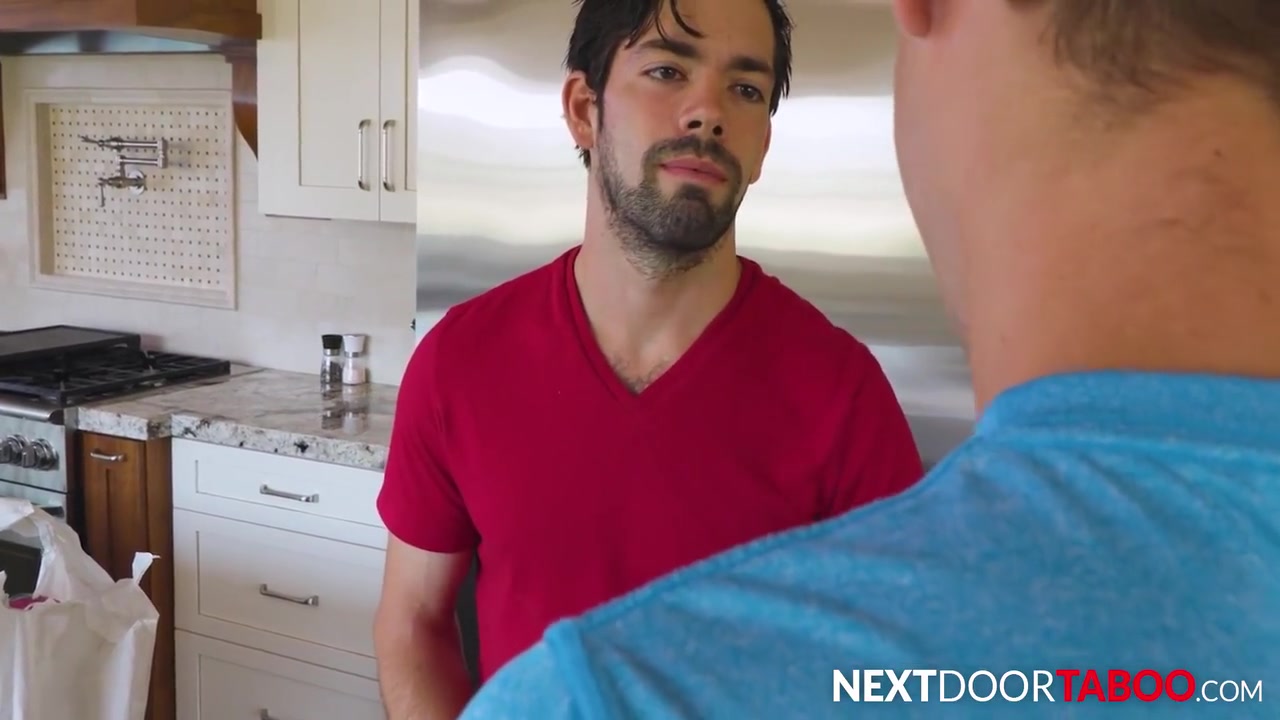 Tatted Twink Dicks Down Hunk Step-in-law