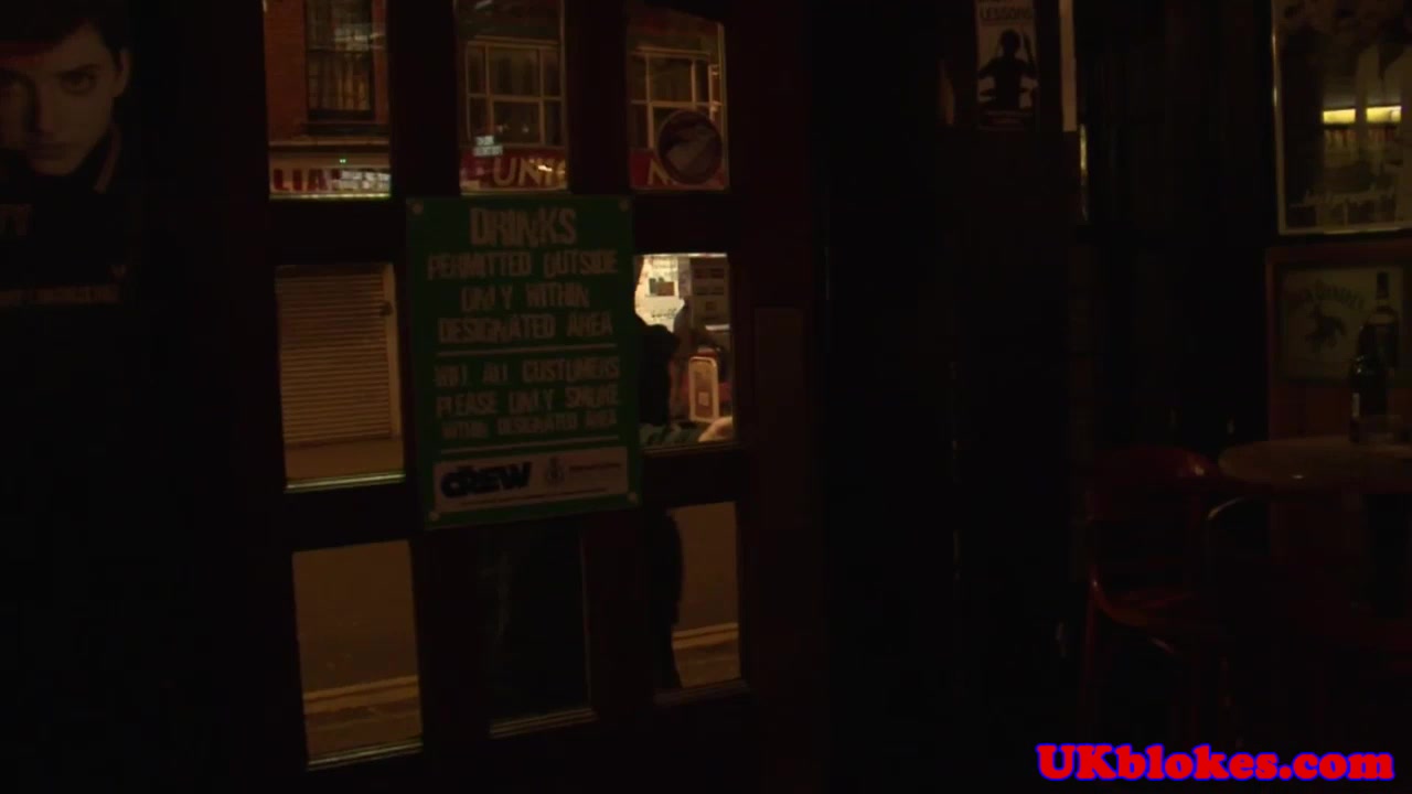 Brit jock blows facial over englishman after anal