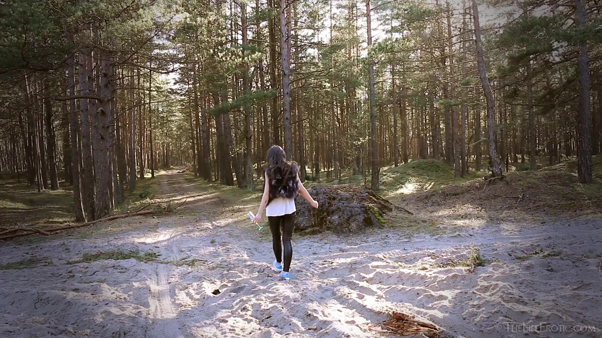 Sunset Walk 2 - Maria Z - TheLifeErotic