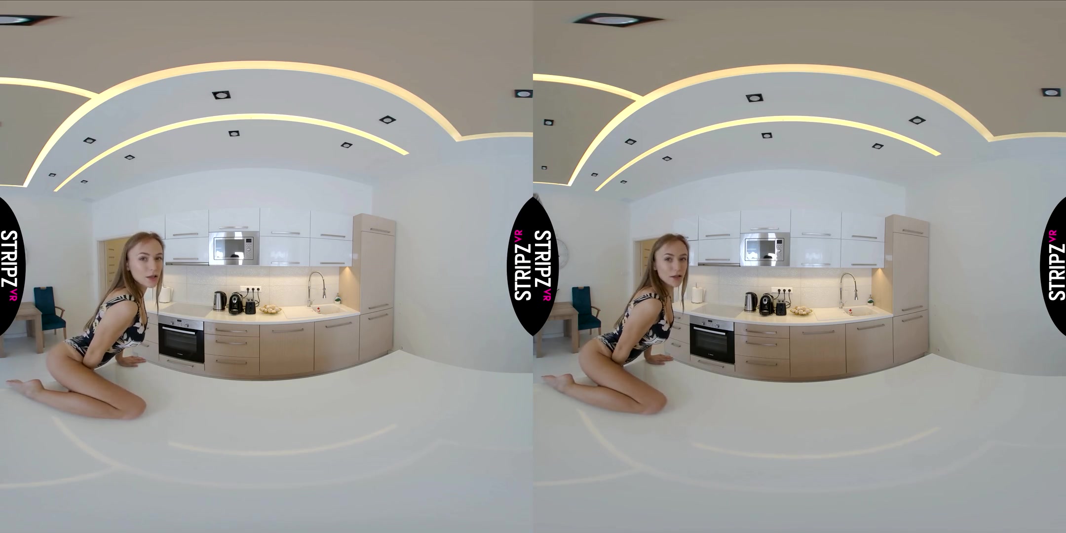 Vika in Body Electric! - StripzVR